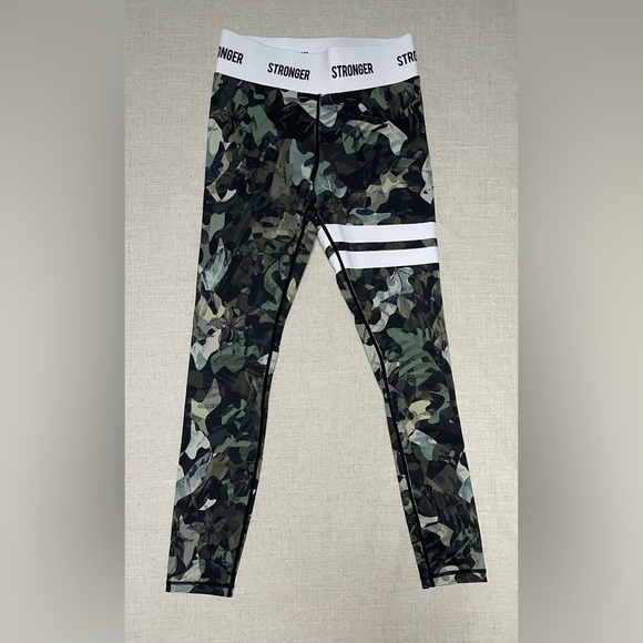 Stronger Print Leggings NWOT - Picture 1 of 5